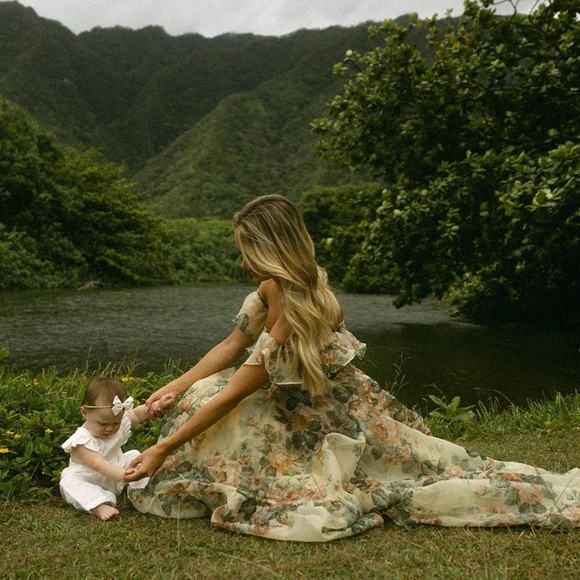 Selkie The Romance Novel Dress in Butter Rose - Picture 2 of 11